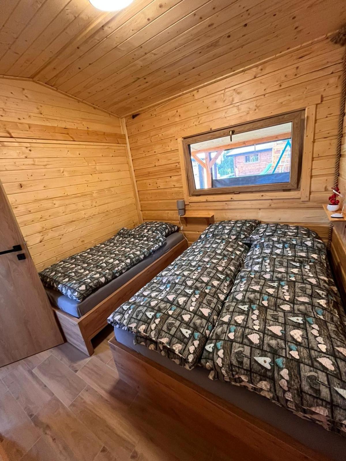 Domki- 3 Z Jacuzzi I Sauna Holiday home Limanowa
